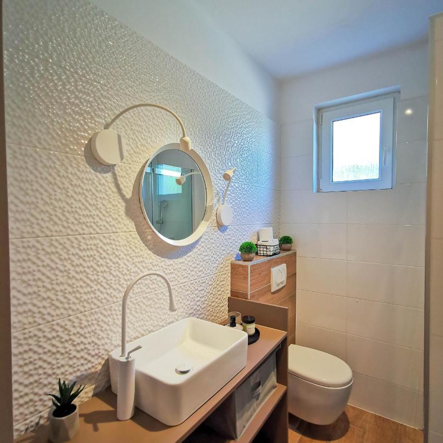 Apartment Ližnjan Buitenkant foto