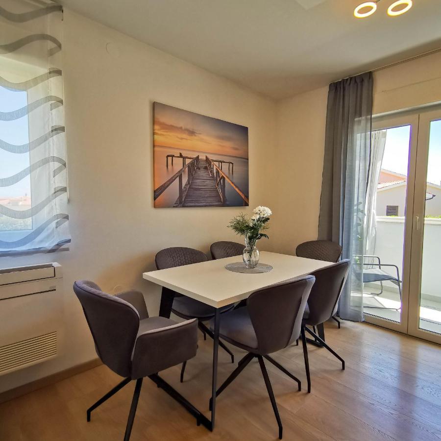 Apartment Ližnjan Buitenkant foto